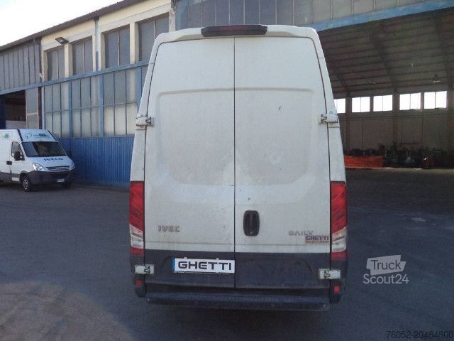 Fourgon tôlé IVECO 35S15/2.3 V