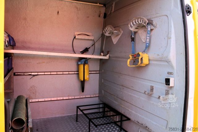 Saugwagen MERCEDES-BENZ Sprinter 516 CDI F&F 1,5m³ Kanal-HD-Spüler