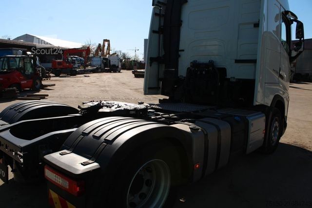 Standard tractor unit VOLVO FH 500 4x2 BL - 2 x Tank - Retarder - Nr.: 609