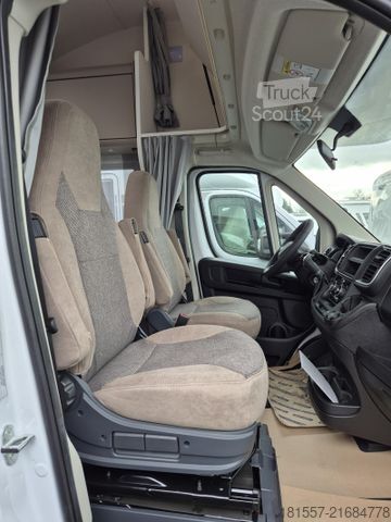 Capucine CARADO pro A 132 Automatik / Isofix / Markise