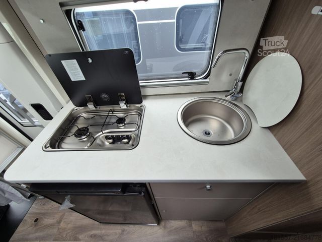 Capucine CARADO pro A 132 Automatik / Isofix / Markise