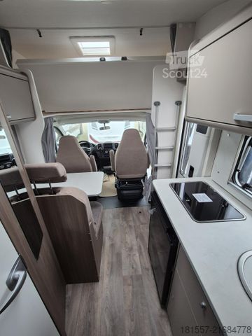 Capucine CARADO pro A 132 Automatik / Isofix / Markise