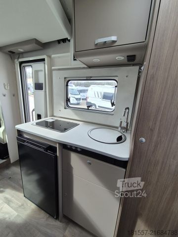 Camping-car semi-intégré CARADO pro+ T 135 Hubbett / Automatik / Fußbedenerwärmu