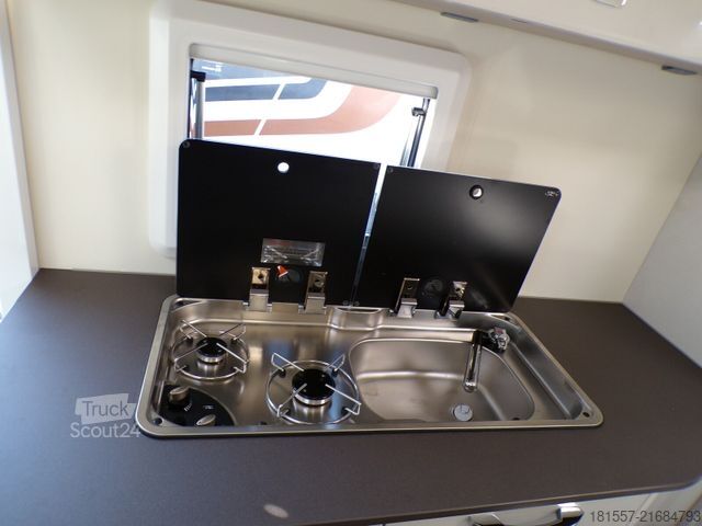 Półzintegrowany kamper BÜRSTNER Lineo T 569 Automatik, Markise, Abw.-Tank beh.
