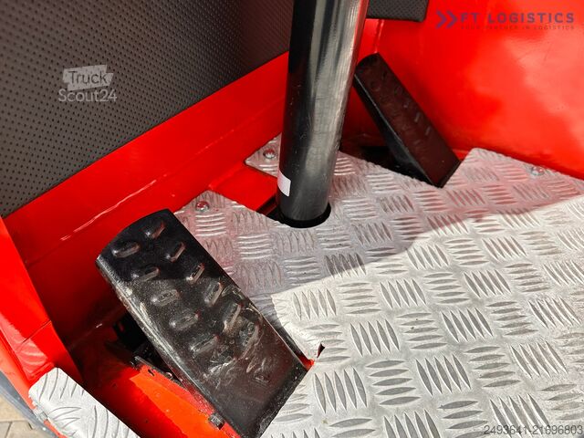 4-stranski viličar Combilift C4000 / GAS / TRIPLEX / 9300MM /LIKE NEW