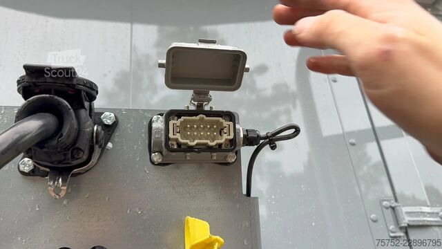 Piso móvel Kraker K-Force 92m3 Klapbumper Camera Afvalzeil NEW Tr...