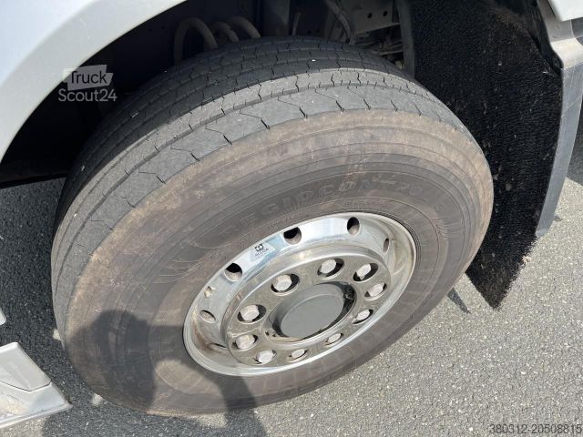 Standardní tahač DAF XF 530 FT PXP 4x4 Kipphydraulik