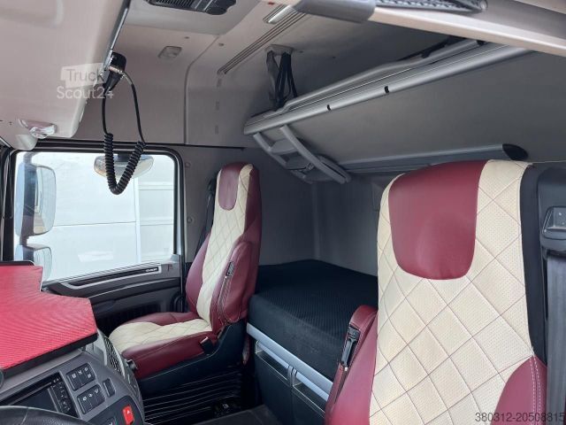 Standardni tegljač DAF XF 530 FT PXP 4x4 Kipphydraulik