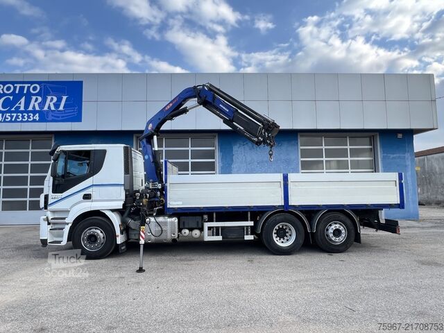 камион с фиксирана каросерия и кран Iveco Stralis 420