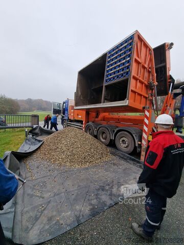 Savaeigis darbo įrenginys Volvo FH D 84