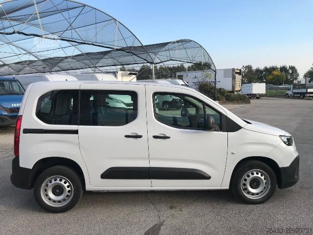 Panelová dodávka Fiat Doblo van d.cab XL 1.5 diesel 130cv