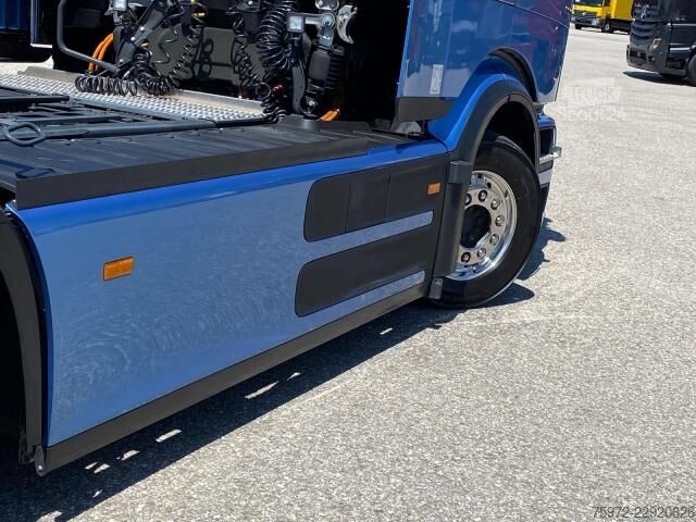 Стандартен влекач  eActros 600 LS
