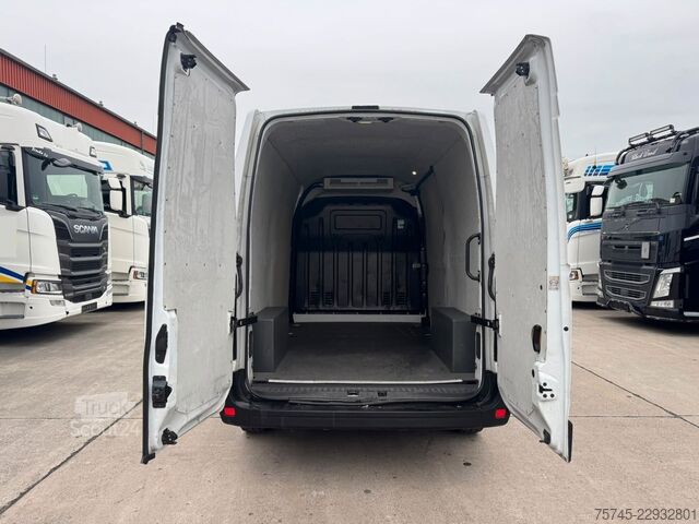Furgoneta RENAULT MASTER 2,3 * PHARMA ZERTIFIKAT * KLIMA *