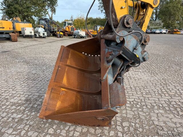 Lánctalpas kotrógép CATERPILLAR 320-GC , Schnellwechsler, Greifer/Hammer, Kamera