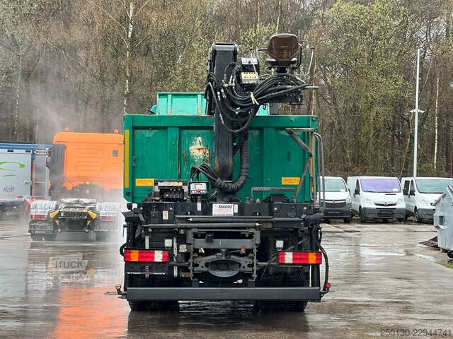 Tipvogn MERCEDES-BENZ Actros 3348 6x6 Kipper mit HIAB 1300RS 83