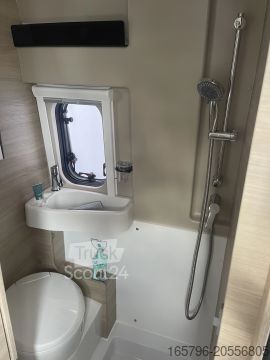 Kamper Forster V 599 HBL Livin' Up Pro 140 PS * Markise * Solar 200W