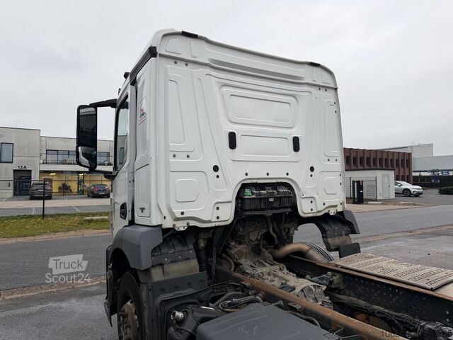 Șasiu cu cabină Mercedes-Benz ANTOS 1830 - 4x2 (8m90) CHASSIS CABINE - 19T - ...