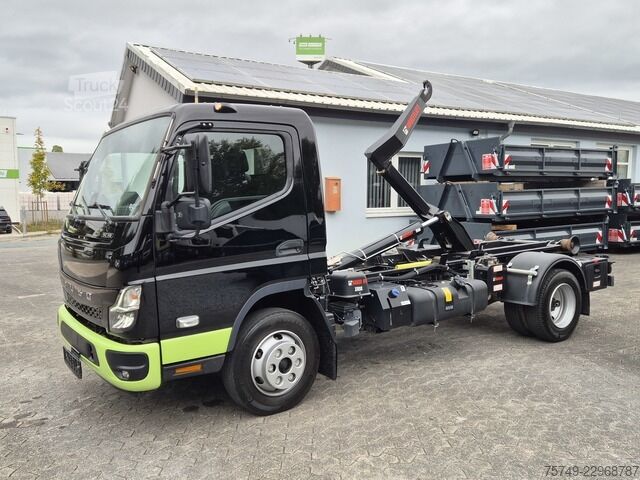 Tovornjak s kavljem za kontejnerje Fuso Canter FUSO 9C18 Duonic City Abrollkipper