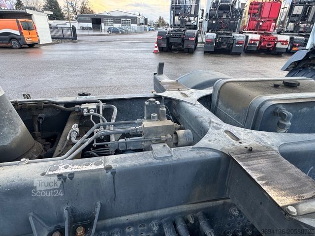 Camion ribaltabile trilaterale MERCEDES-BENZ Arocs 3246 K 8x4 Meiller 3.S. Bordmatik