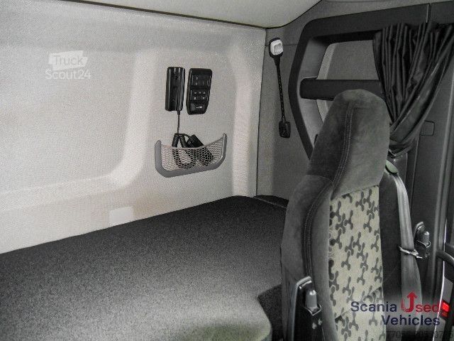 Volume tractor unit Scania R 460 A4x2EB - SUPER -