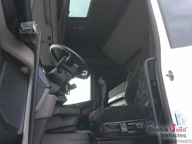 Standard tractor unit Scania R 460 A4x2NA