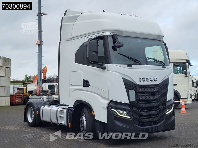 Volumetrekker Iveco S-Way 460 S-Way 4X2 Mega Retarder 2xTanks ACC E...