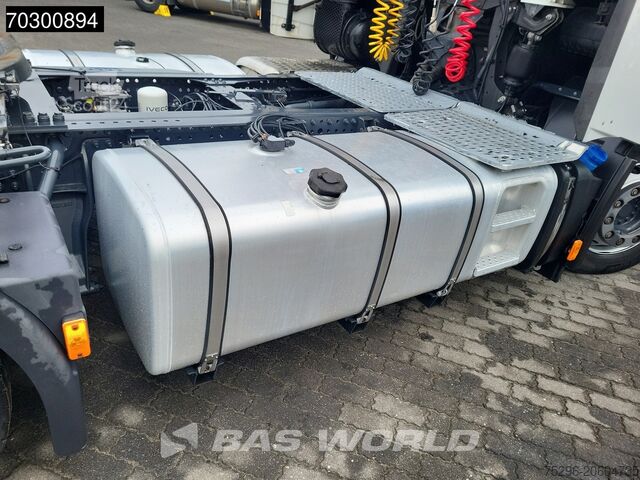 Volume SZM Iveco S-Way 460 S-Way 4X2 Mega Retarder 2xTanks ACC E...