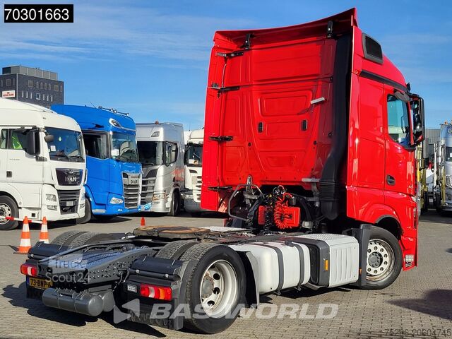 Volumetrekker Mercedes Actros 1942 4X2 NL-Truck Mega StreamSpace