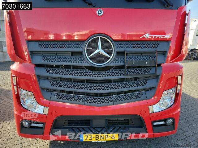 Volumetrekker Mercedes Actros 1942 4X2 NL-Truck Mega StreamSpace