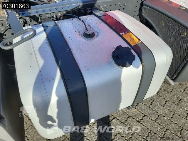 Volumetrekker Mercedes Actros 1942 4X2 NL-Truck Mega StreamSpace