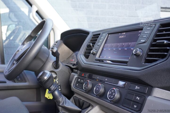 Umpikorja-auto Volkswagen Crafter 2.0 TDI 177PK L3H3 EURO 6 - Airco - Nav...