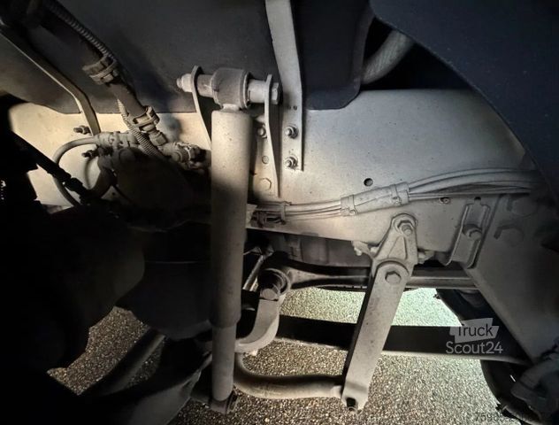 Koelwagen SCANIA S450 FULL AIR RETARDER VAN BEURDEN ISOLATED BOX