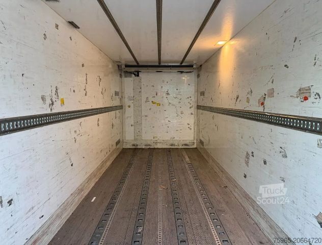 Koelwagen SCANIA S450 FULL AIR RETARDER VAN BEURDEN ISOLATED BOX