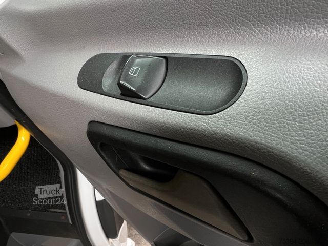 Мікроавтобус MERCEDES-BENZ Sprinter 311 Cdi Automatik L2H2 9 Sitze Lift Ahk