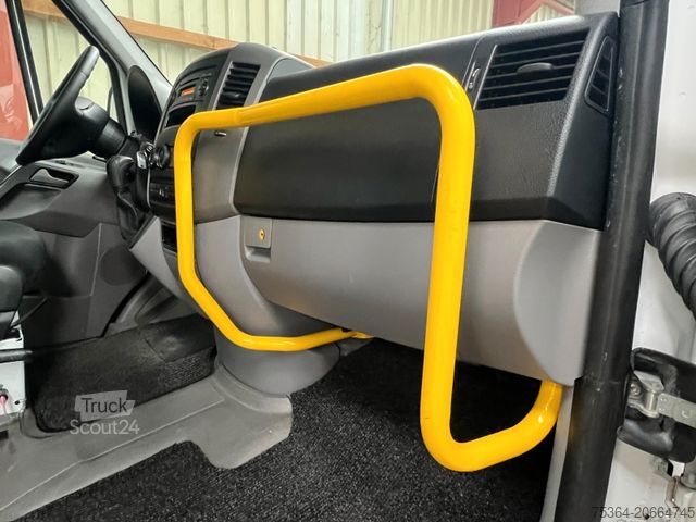 Мікроавтобус MERCEDES-BENZ Sprinter 311 Cdi Automatik L2H2 9 Sitze Lift Ahk