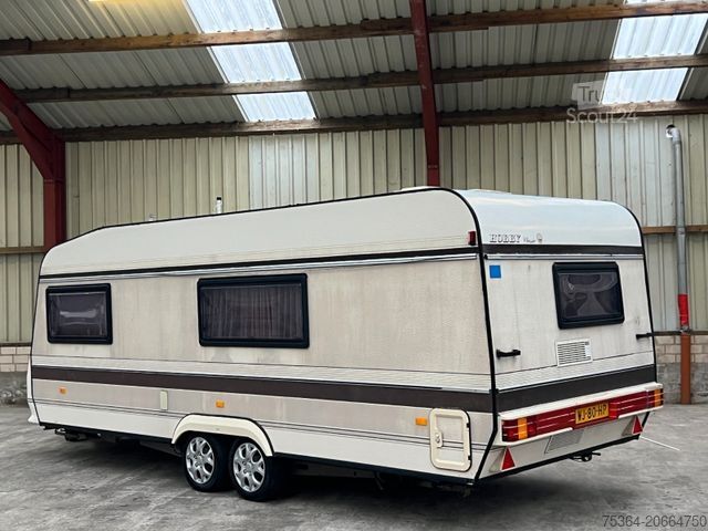 Caravan HOBBY 580 Wohnwagen Festbett + Rundsitzgruppe