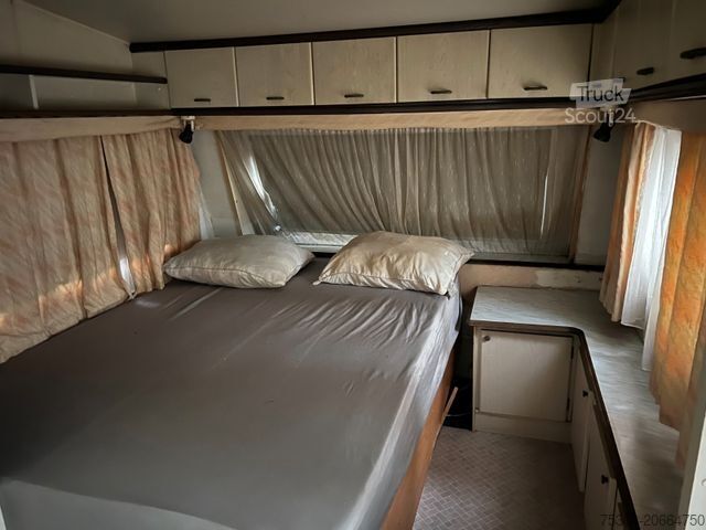 Caravan HOBBY 580 Wohnwagen Festbett + Rundsitzgruppe