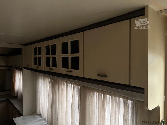 Caravan HOBBY 580 Wohnwagen Festbett + Rundsitzgruppe