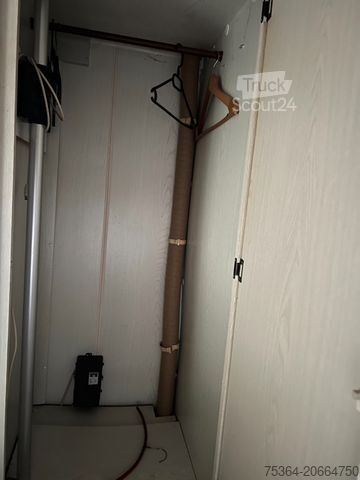 Caravan HOBBY 580 Wohnwagen Festbett + Rundsitzgruppe