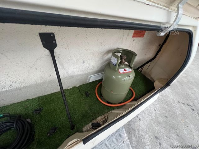 Caravan HOBBY 580 Wohnwagen Festbett + Rundsitzgruppe