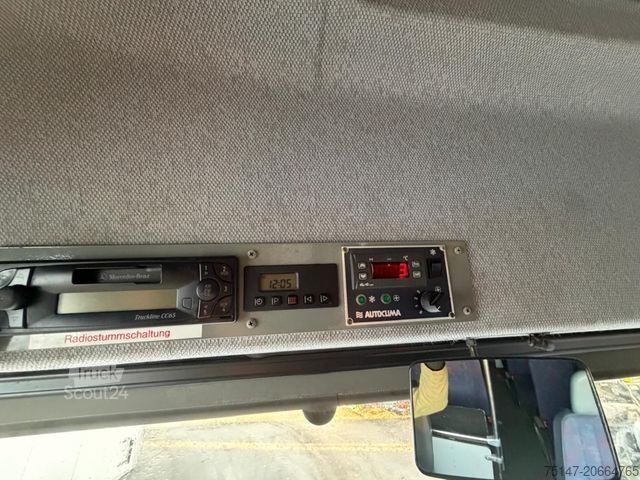 Minibus MERCEDES-BENZ 814 D Vario 11 Sitzer Mannschaftswagen Polizei