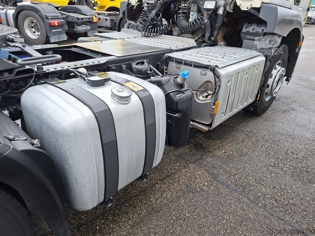 Štandardný ťahač MERCEDES-BENZ 1840 LS Actros 4x2 ClassicSpaceKlima