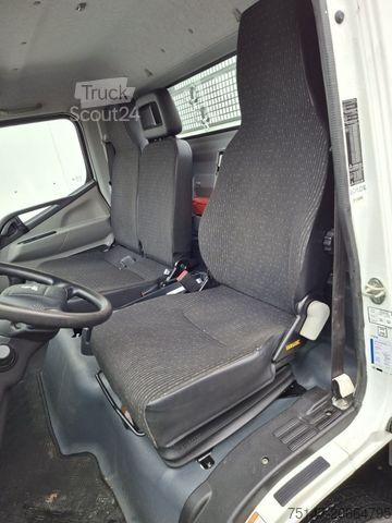 Trevägs tippbil FUSO Canter 7C18 Meiller 3-Sitzer AHK Klima