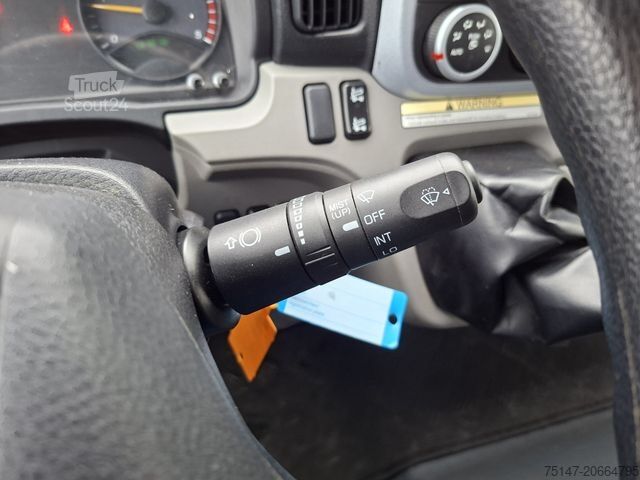 Trevägs tippbil FUSO Canter 7C18 Meiller 3-Sitzer AHK Klima