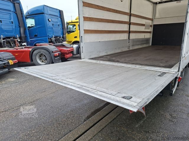 Gardinsidad skåpbil FUSO Canter 7C18 Klima LBW 1.000 kg Euro6E