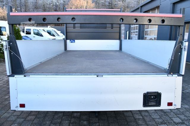 Pritschenwagen MERCEDES-BENZ Sprinter Pritsche/DoKa 319 CDI V6 L3 Autom. LANG