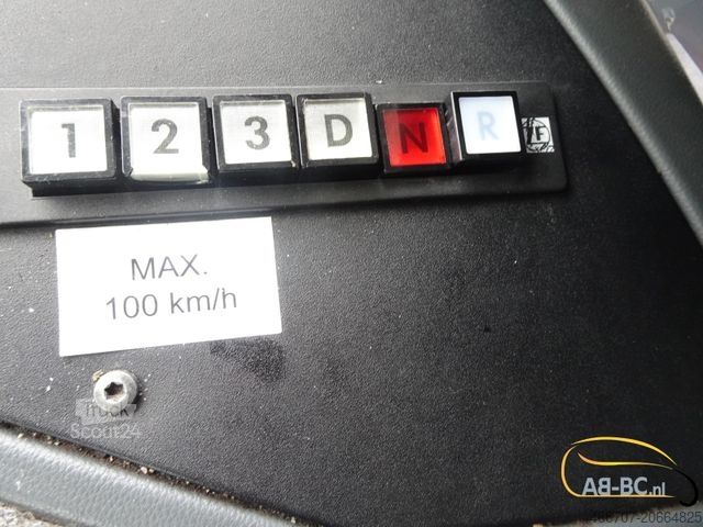 Туристичний автобус MERCEDES-BENZ Integro M - 57 Sitze EURO 5