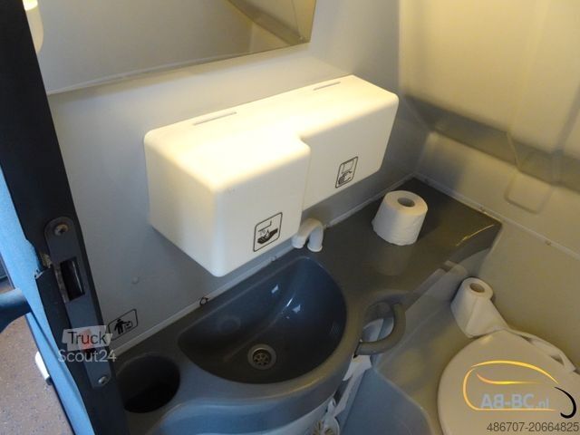 Туристичний автобус MERCEDES-BENZ Integro M - 57 Sitze EURO 5