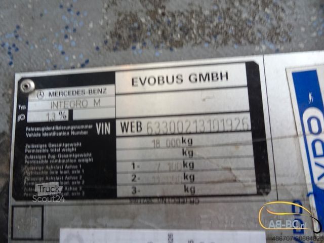 Туристичний автобус MERCEDES-BENZ Integro M - 57 Sitze EURO 5