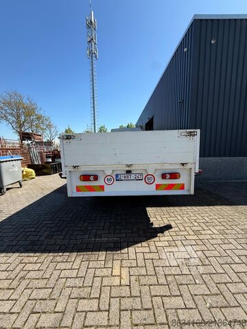 Avolavetta pressupeitolla DAF FA-LF55